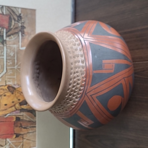 VINTAGE NORA SILVEIRA MEXICAN POTTERY VASE - Picture 2 of 5